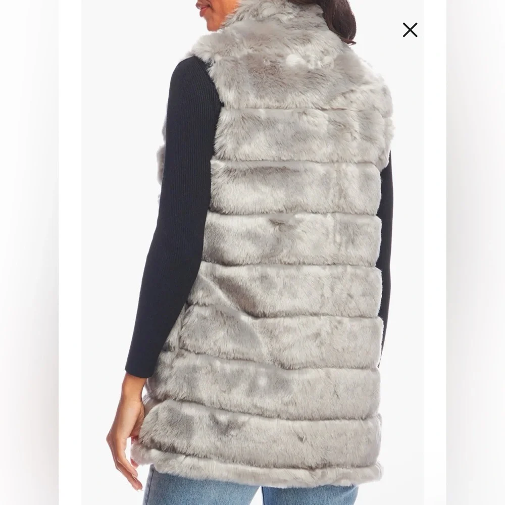 Plus Size faux fur vest - Picture 2 of 9